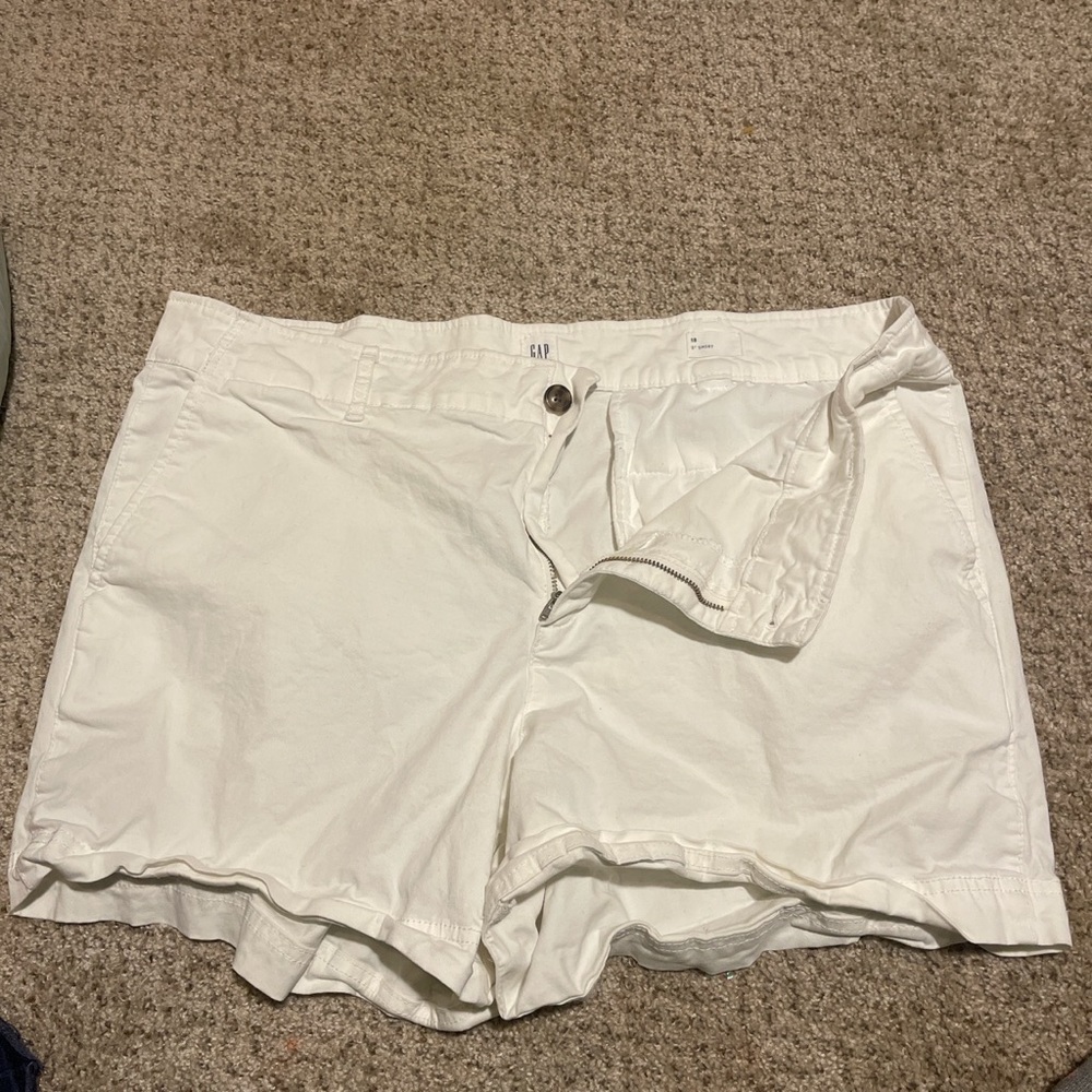 Gap shorts